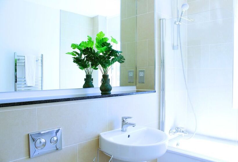 آپارتمان 3 خوابه, Camden Market Apartments