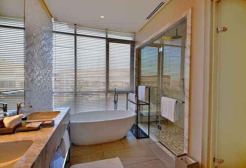 주니어 스위트, The Houghton Hotel, Spa, Wellness & Golf