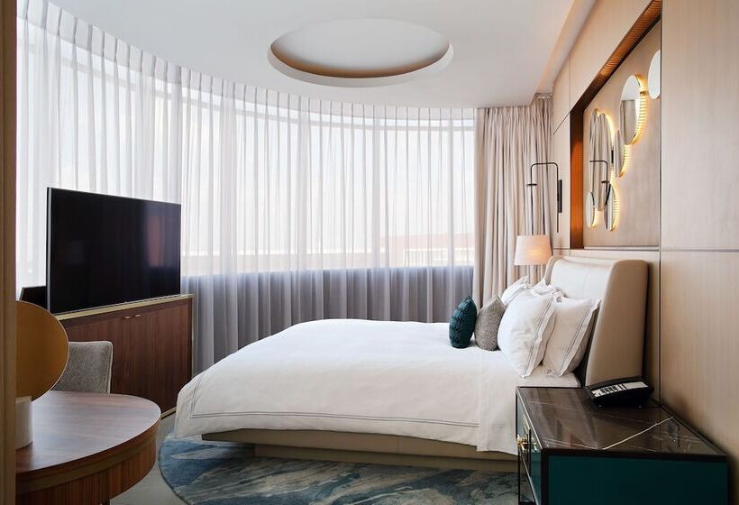 Полулюкс, The Houghton Hotel, Spa, Wellness & Golf