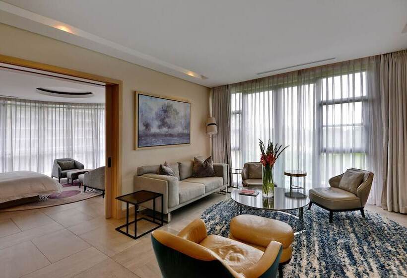 Президентский Люкс, The Houghton Hotel, Spa, Wellness & Golf