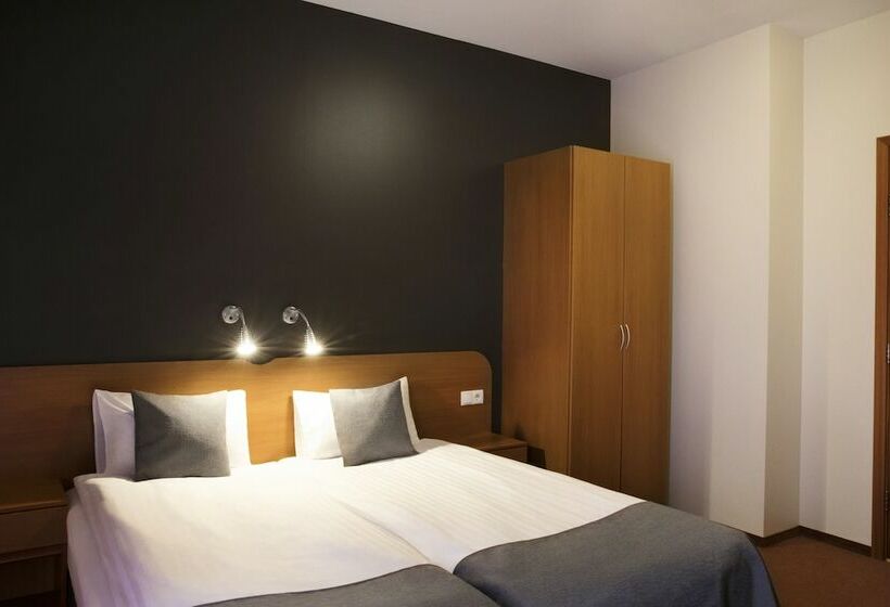 اتاق استاندارد, Fosshotel Baron