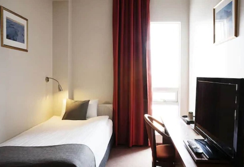 اتاق استاندارد یک نفره, Fosshotel Baron