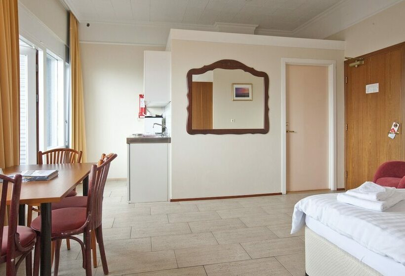 اتاق استاندارد چهار تخته, Fosshotel Baron