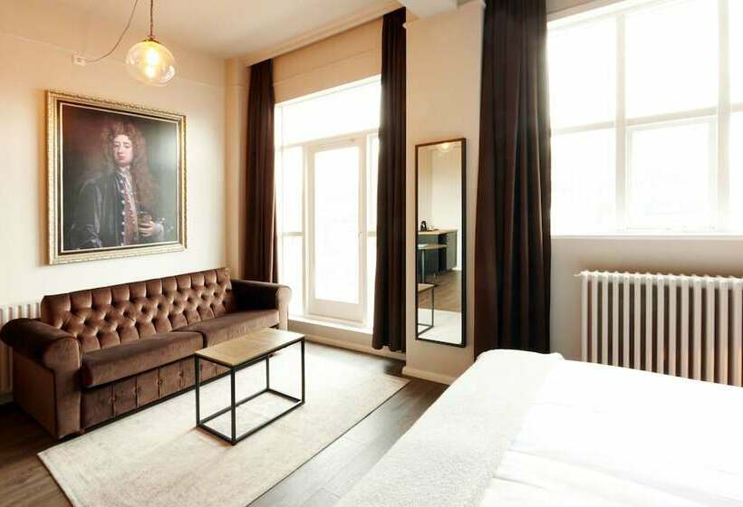 اتاق لوکس, Fosshotel Baron