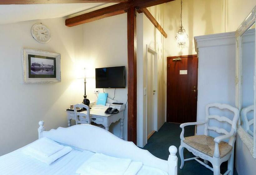 اتاق استاندارد, Fosshotel Baron