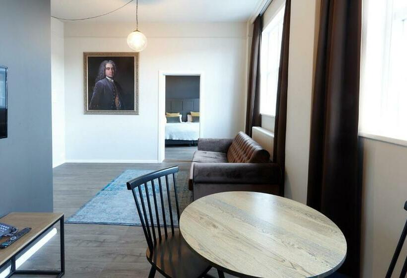 اتاق لوکس, Fosshotel Baron