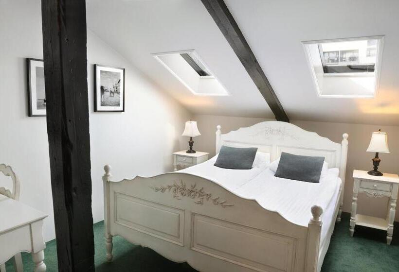 اتاق استاندارد, Fosshotel Baron