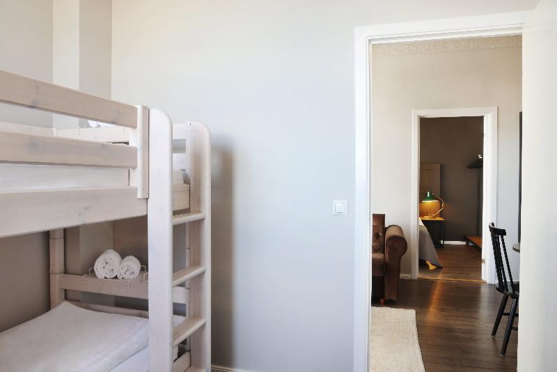 اتاق خانوادگی, Fosshotel Baron