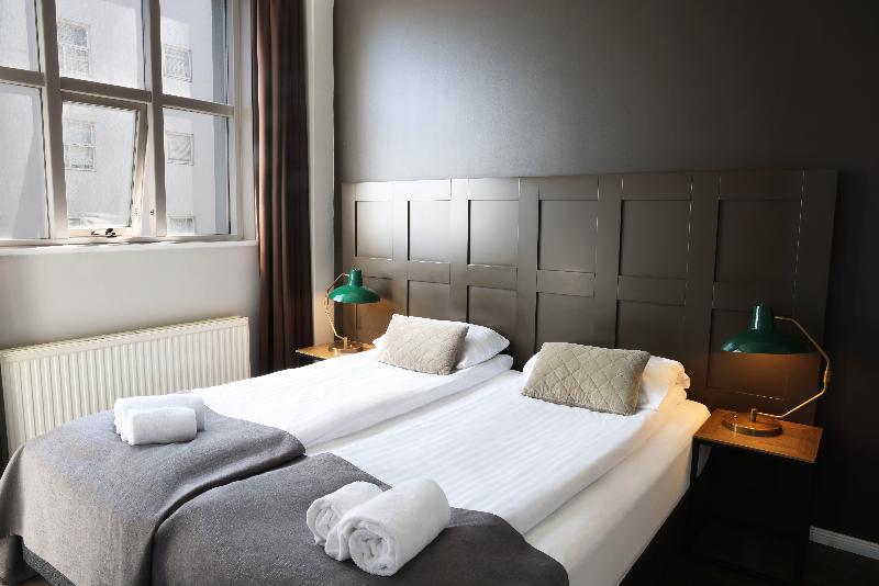 اتاق خانوادگی, Fosshotel Baron