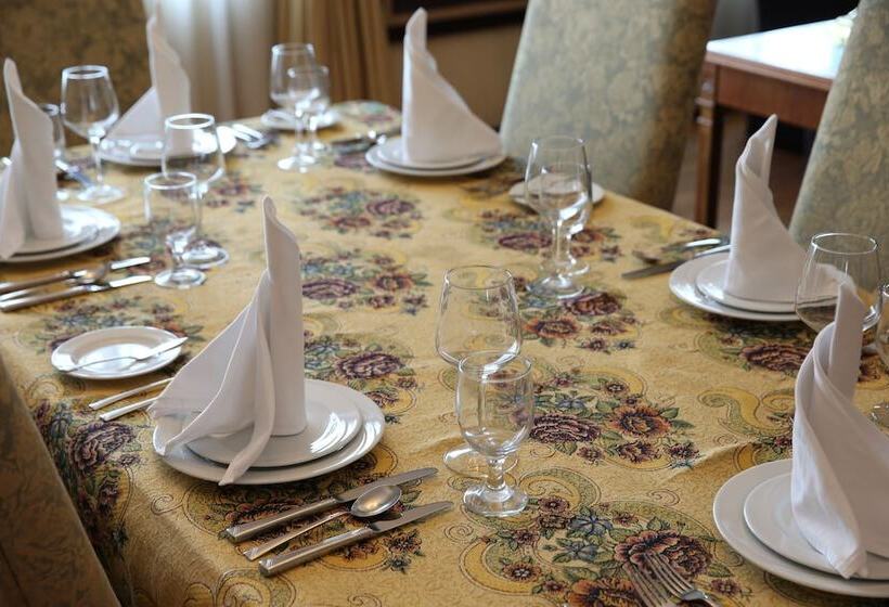 Люкс, Aryaduta Pekanbaru