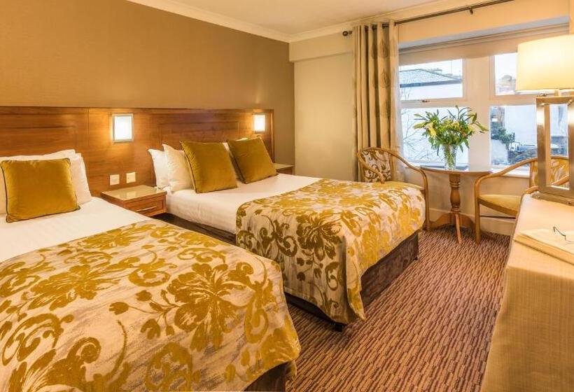 חדר קלאסי, Clew Bay