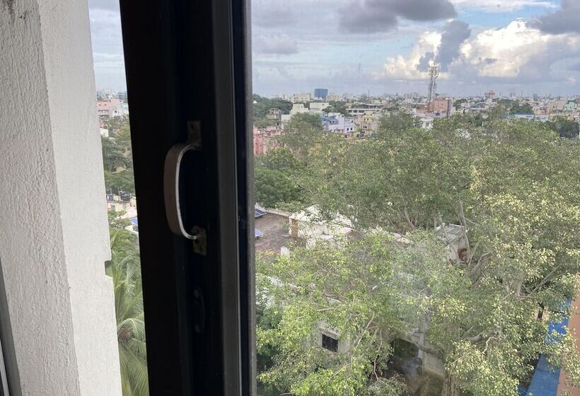 Номер бизнес-класса, Grand Chennai By Grt Hotels