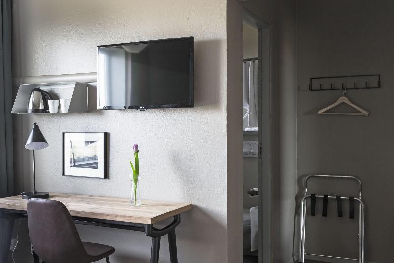 اتاق استاندارد یک نفره, Hofn