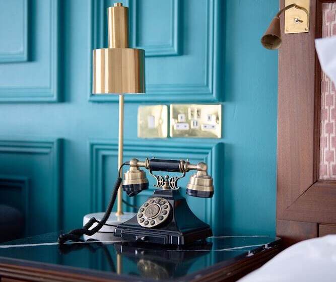 غرفة قياسية فردية, Imperial Hotel Cork City