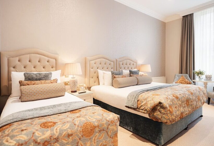 غرفة بريميوم ثلاثية, Imperial Hotel Cork City