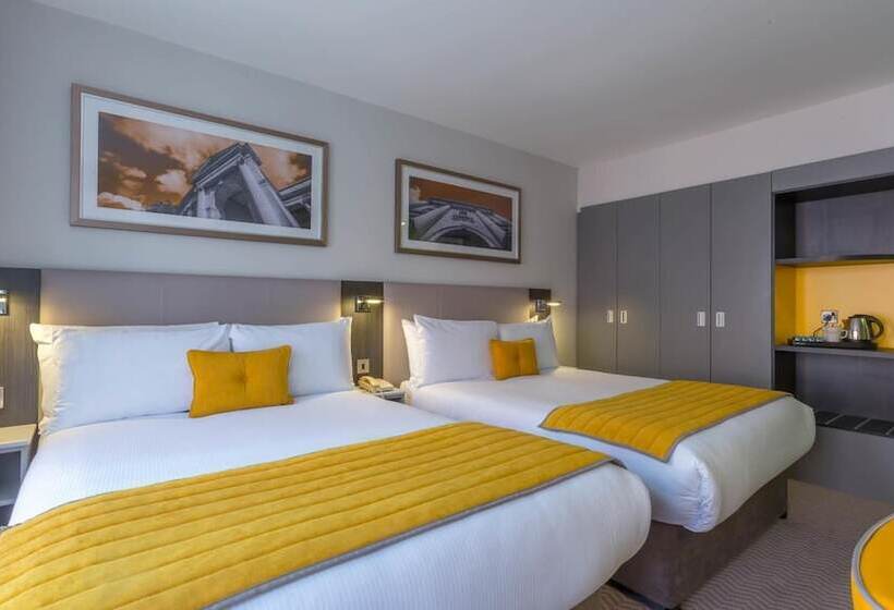 스탠다드 트리플 룸, Maldron Hotel Pearse Street Dublin City
