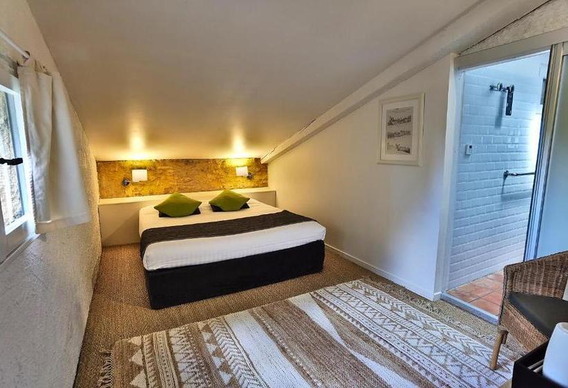 Habitación Estándar Abuhardillada, La Maison Des Peyrat