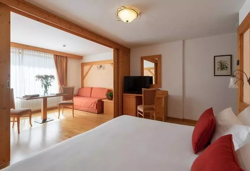 سوئیت لوکس با چشمانداز کوهستان, Carlo Magno Hotel Spa Resort