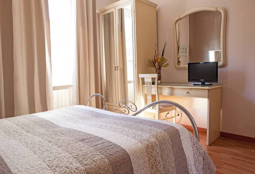 اتاق استاندارد, Adriano