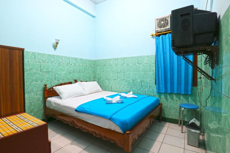 اتاق استاندارد سه نفره, Adriano