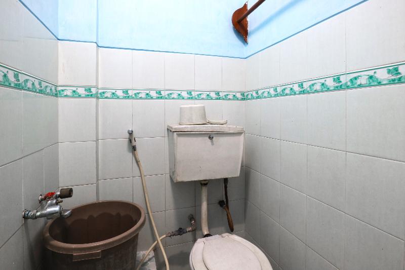 اتاق استاندارد سه نفره, Adriano