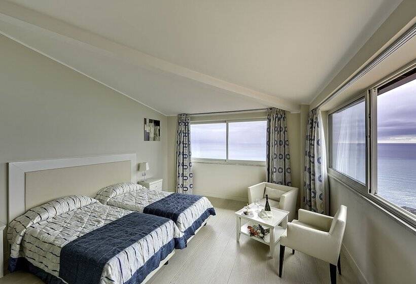 Triple Room Sea View, Ariston And Palazzo Santa Caterina