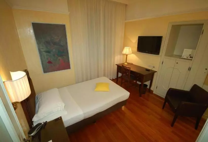 اتاق استاندارد یک نفره, Astoria Hotel Italia