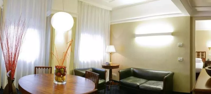 سوییت جونیور, Astoria Hotel Italia