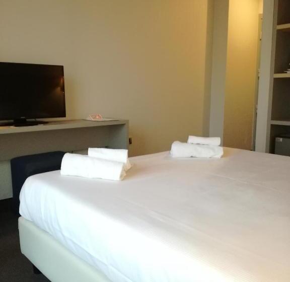 クラシックルーム, Augustus