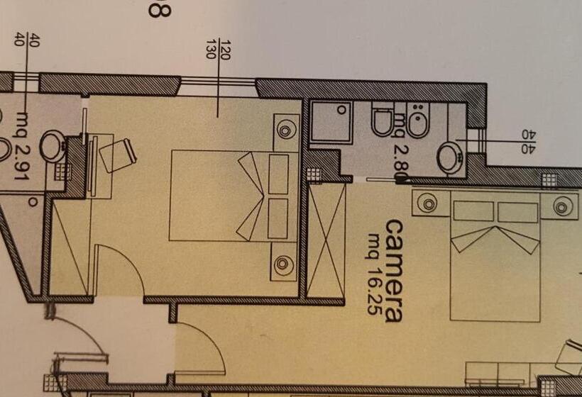 クラシックファミリールーム, Augustus