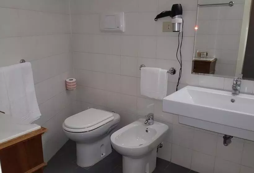 Deluxe-huone Parveke, Augustus
