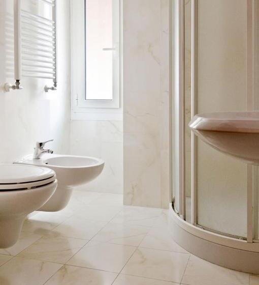 Standard Szoba, Brignole