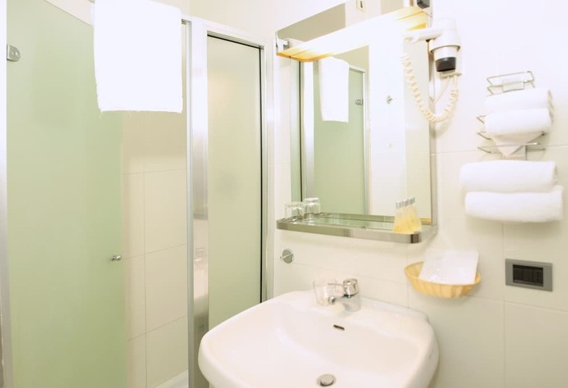 غرفة قياسية فردية, Cristal Palace