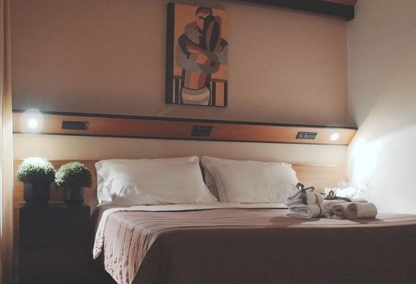 غرفة قياسية رباعية, Cristal Palace