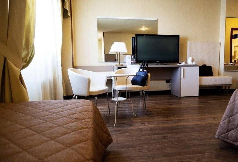 اتاق استاندارد سه نفره, Jr Hotels Bologna Amadeus