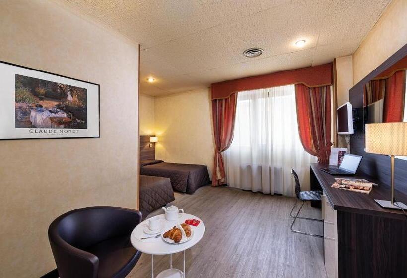 اتاق استاندارد سه نفره, Jr Hotels Bologna Amadeus