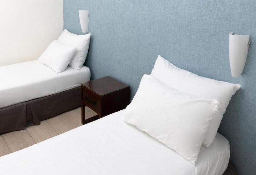 Номер Стандарт Вид на Бассейн, King Solomon By Isrotel Collection