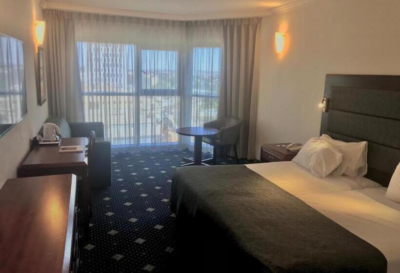 Quarto Familiar, Ramada Jerusalem