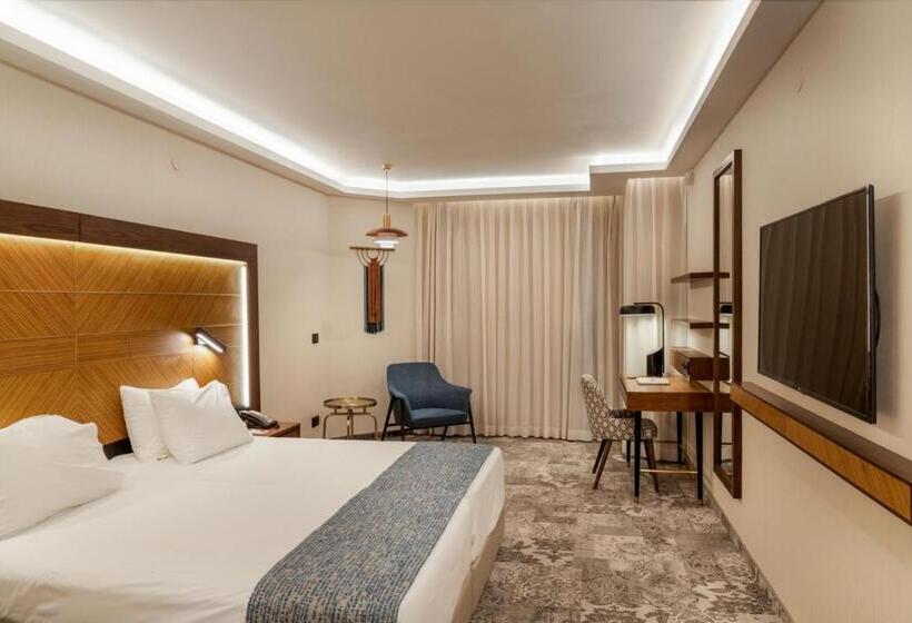 Quarto Executivo, Ramada Jerusalem