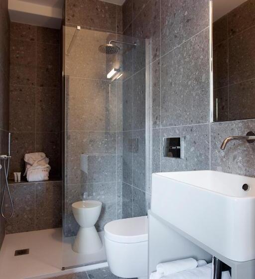 סוויטת ג'וניור נוף הרים, Tremoggia