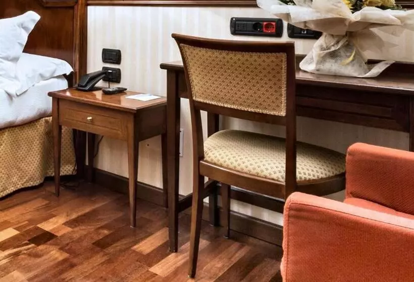 デラックスルーム, Worldhotel Casati 18