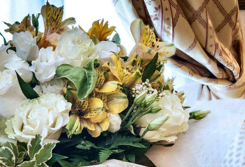 اتاق استاندارد یک نفره, Worldhotel Casati 18