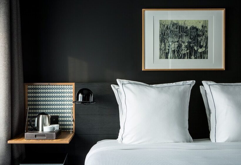 디럭스 룸, Louvrelens Esprit De France