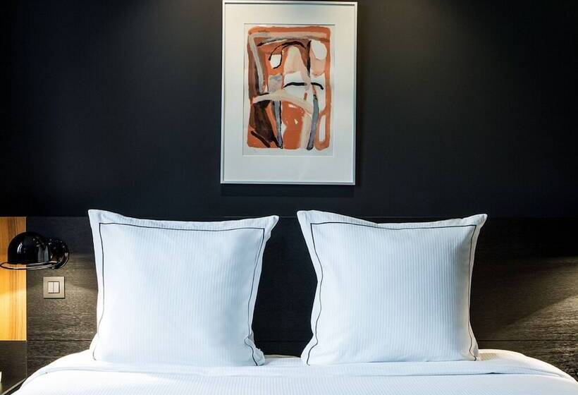 디럭스 룸, Louvrelens Esprit De France