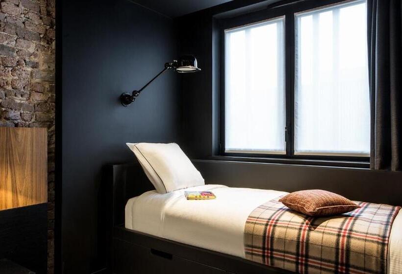 컴포트 룸, Louvrelens Esprit De France