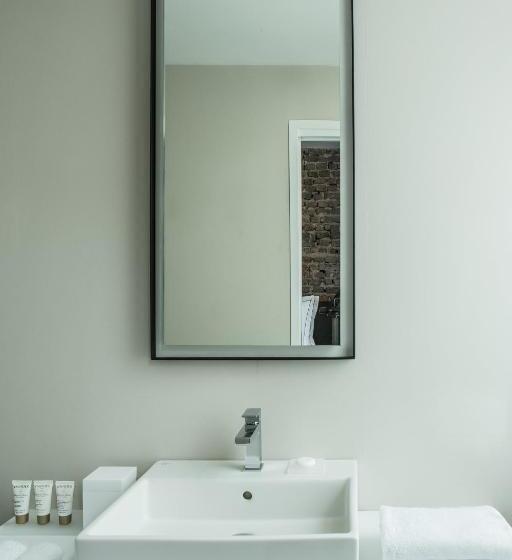 패밀리 룸, Louvrelens Esprit De France