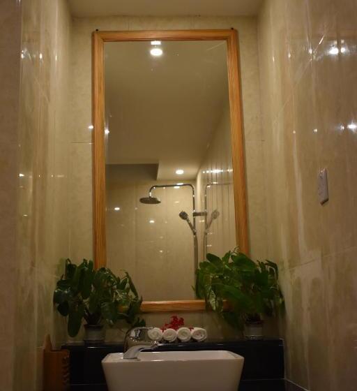 اتاق لوکس, Thoddoo Beach Holiday Inn