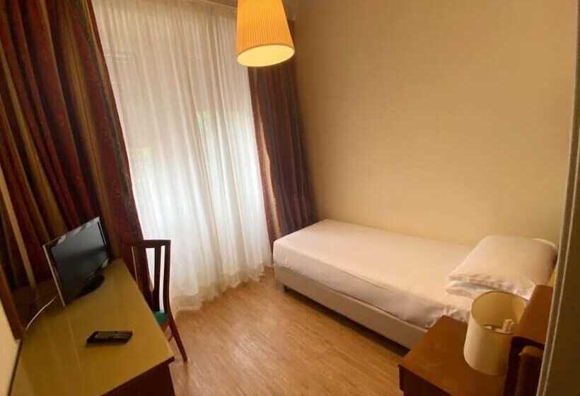 חדר סטנדרט יחיד, Grand Hotel Regina Salsomaggiore