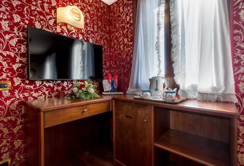 اتاق استاندارد, Antica Locanda Sturion Residenza D Epoca