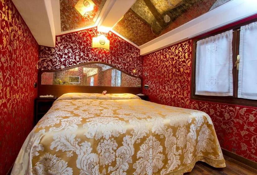 اتاق استاندارد, Antica Locanda Sturion Residenza D Epoca